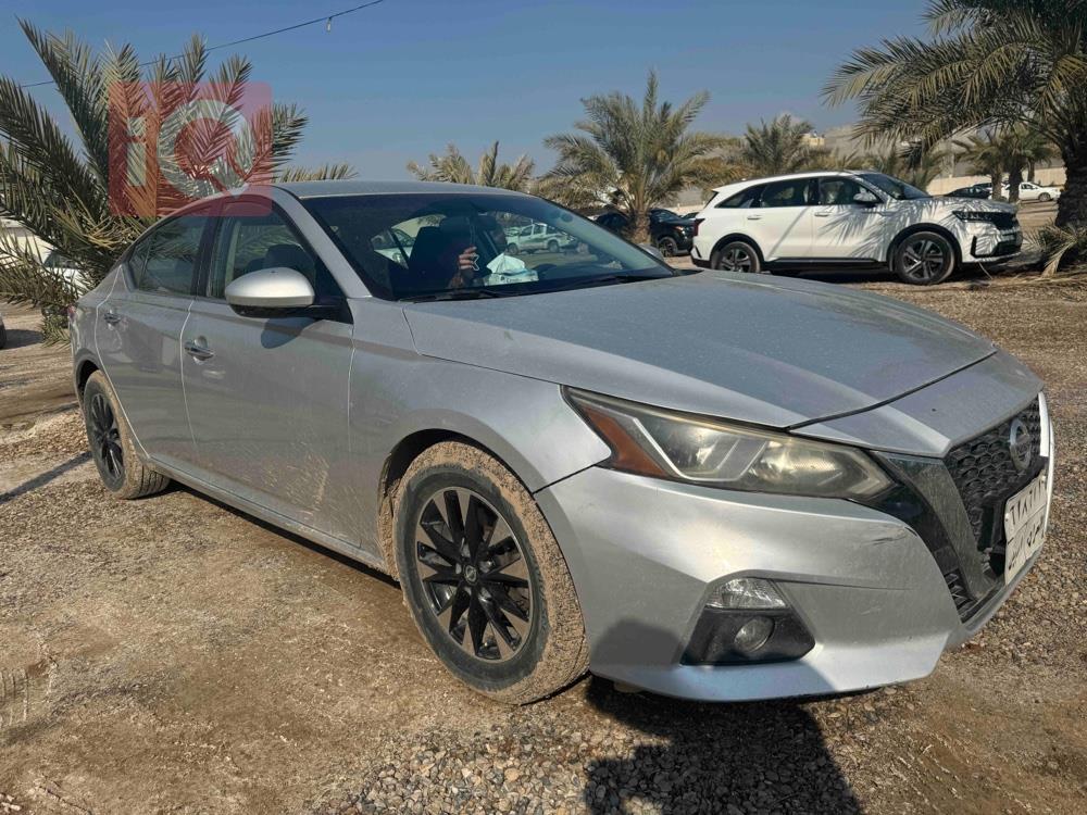 نیسان ئەلتیما